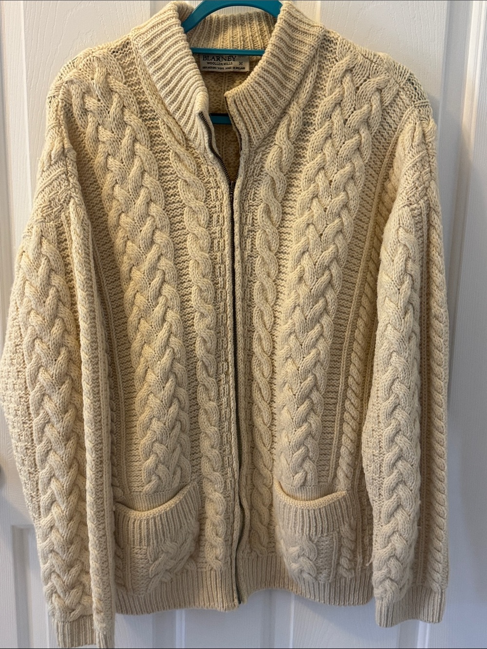 Blarney Woolen Mills Sweater Made in Ireland size Medium